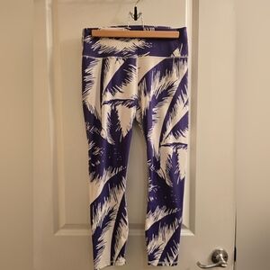 Purple and White Patterned Fab Letics Leggings Size L